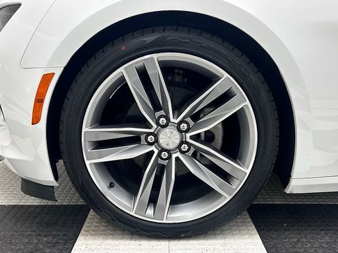 Used 2017 Chevrolet Camaro LT RWD image 8