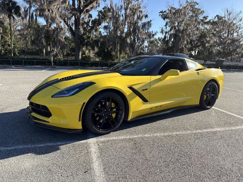 Used 2019 Chevrolet Corvette Stingray Coupe w/ Carbon Flash Badge Package image 8