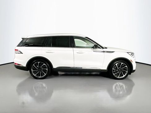 Used 2021 Lincoln Aviator Reserve w/ Equipment Group 201A AWD/4WD image 12