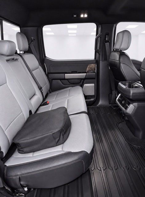Used 2022 Ford F150 Lightning Lariat AWD/4WD image 24