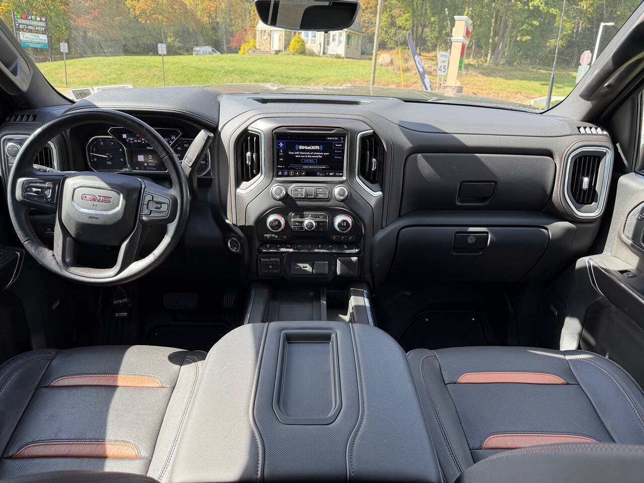 Used 2021 GMC Sierra 3500 AT4 w/ AT4 Premium Plus Package AWD/4WD image 23
