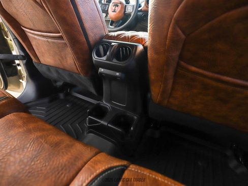 Used 2023 Jeep Gladiator Sport image 33