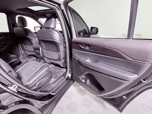 Used 2023 Jeep Grand Cherokee L Altitude image 31