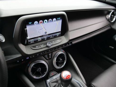 Used 2018 Chevrolet Camaro SS image 11