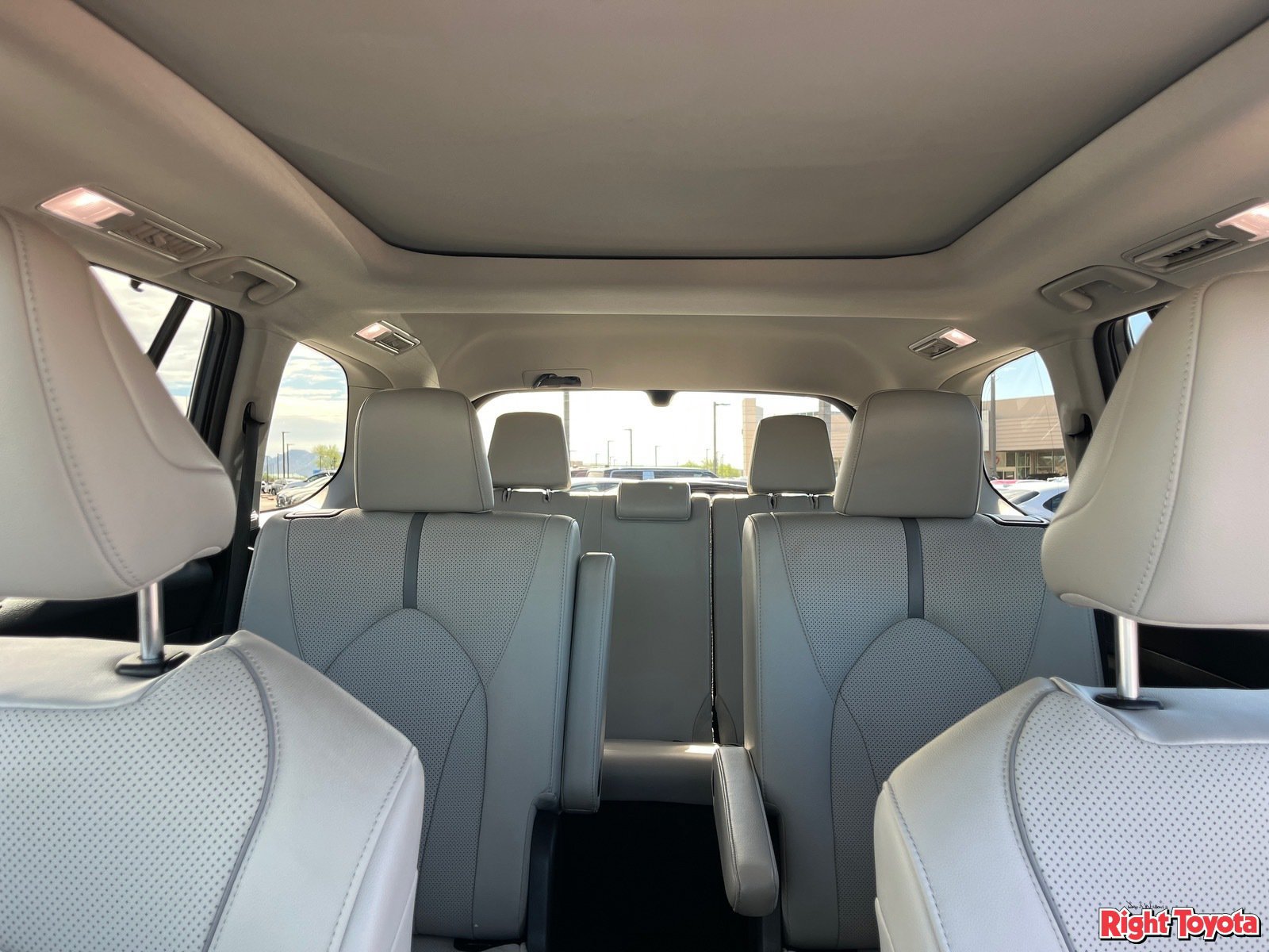 Certified 2025 Toyota Grand Highlander AWD image 32