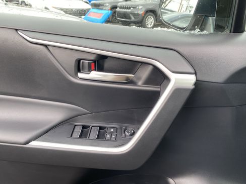 Used 2024 Toyota RAV4 XLE image 15