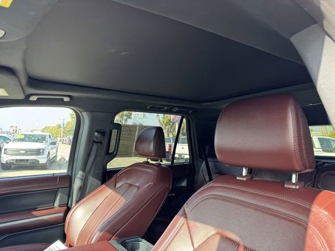 Certified 2024 Ford Expedition Limited AWD/4WD image 13