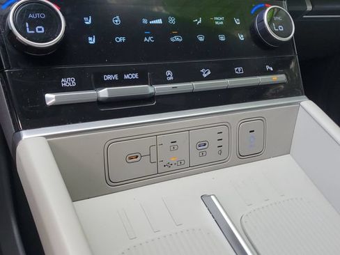 Used 2024 Hyundai Santa Fe Limited FWD image 27