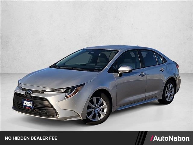 Used 2025 Toyota Corolla LE FWD image 1