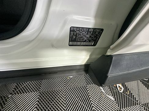 Used 2023 Nissan Rogue SV image 12