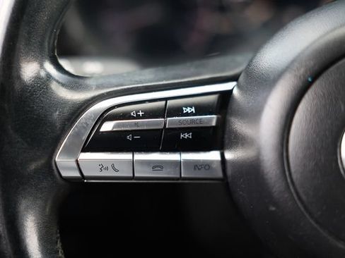 Used 2020 MAZDA MAZDA3 Hatchback w/ Preferred Package FWD image 28