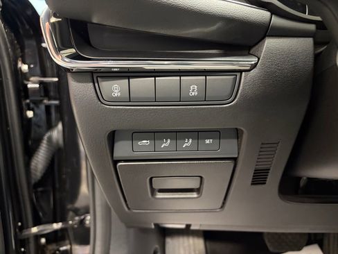 Used 2022 MAZDA MAZDA3 s image 15