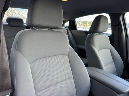 Used 2018 Chevrolet Malibu LT image 15