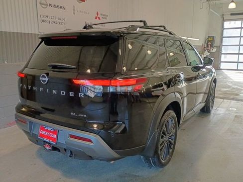 New 2026 Nissan Pathfinder SL image 3