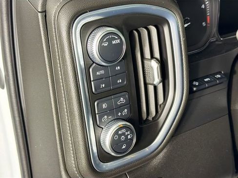 Used 2021 GMC Sierra 3500 Denali w/ Denali Ultimate Package image 10