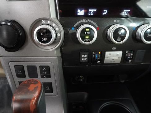 Used 2015 Toyota Sequoia Platinum RWD image 29