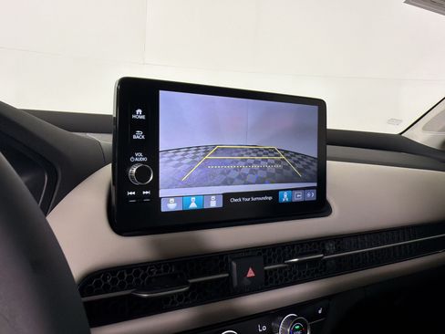 Certified 2024 Honda HR-V EX-L image 19