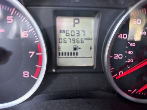 Used 2014 Subaru Crosstrek 2.0i Premium w/ Popular Package #2 image 9