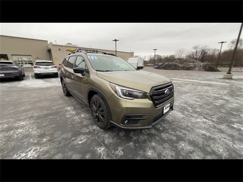 Used 2022 Subaru Ascent Onyx Edition image 2
