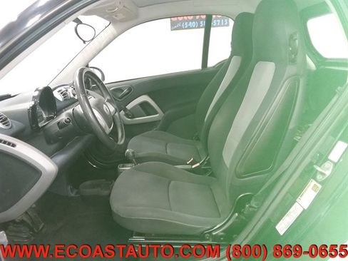 Used 2013 smart fortwo pure image 9