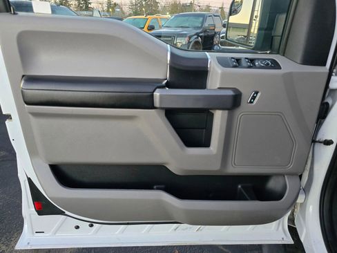 Used 2018 Ford F150 XLT w/ Equipment Group 301A Mid image 18