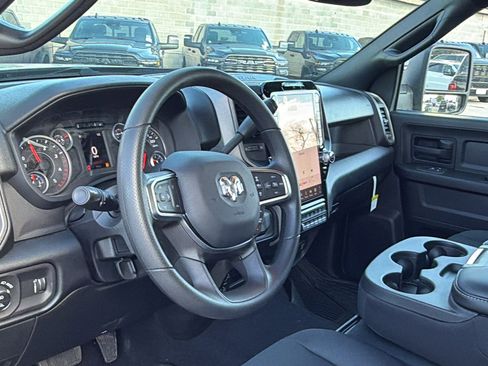 New 2026 RAM 2500 Tradesman AWD/4WD image 12