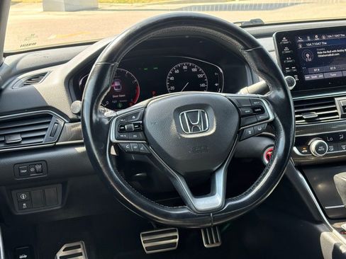 Used 2020 Honda Accord Sport image 12