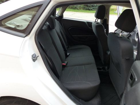 Used 2019 Ford Fiesta SE FWD image 40