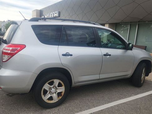 Used 2012 Toyota RAV4 4WD w/ Value Pkg image 9