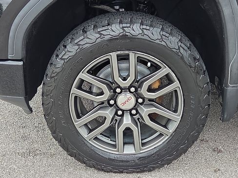 Used 2020 GMC Sierra 1500 AT4 w/ AT4 Premium Package AWD/4WD image 7