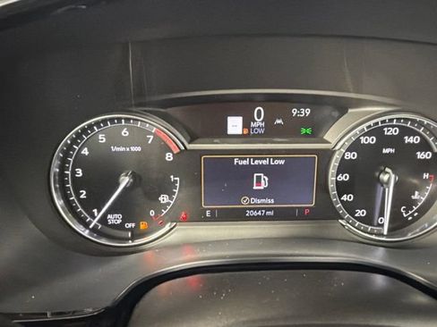 Used 2024 Cadillac XT6 Premium Luxury w/ LPO, Floor Liner Package FWD image 30