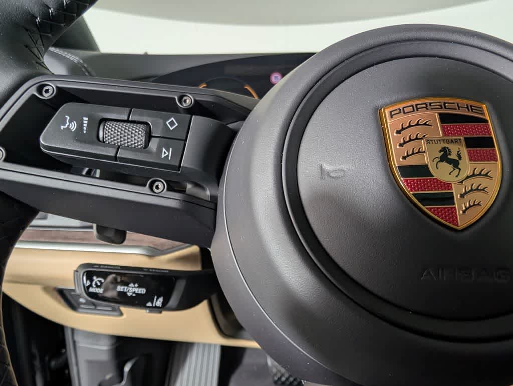 Used 2026 Porsche Cayenne Coupe AWD/4WD image 39