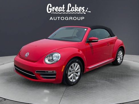 Used 2019 Volkswagen Beetle 2.0T FWD image 1
