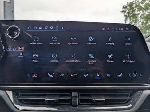 Used 2024 Chevrolet Equinox EV RS FWD image 27