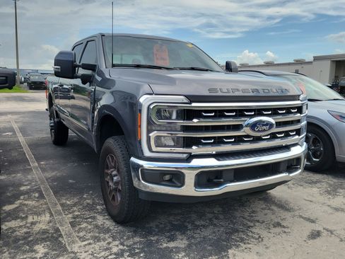 Used 2023 Ford F250 Lariat w/ FX4 Off-Road Package AWD/4WD image 6