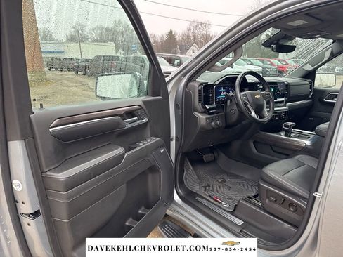 Used 2024 Chevrolet Silverado 1500 LTZ w/ LTZ Premium Package image 16