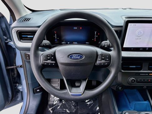 Used 2025 Ford Maverick XLT FWD image 11
