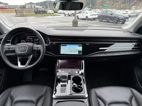 Used 2023 Audi Q8 Premium Plus w/ Premium Plus Package AWD/4WD image 24