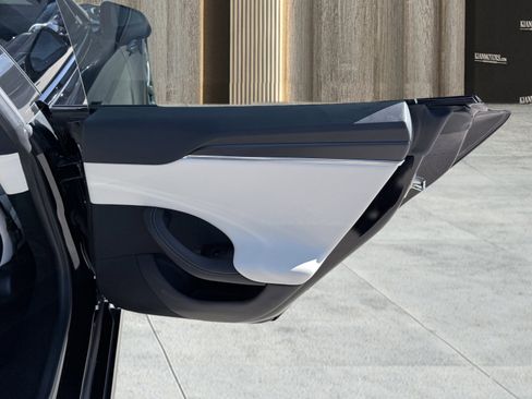 Used 2023 Tesla Model S Plaid image 62