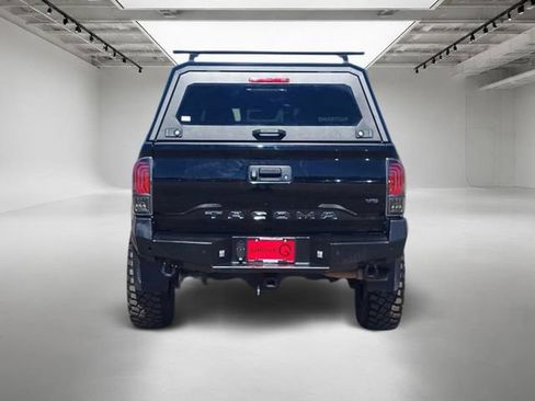 Used 2023 Toyota Tacoma TRD Off-Road w/ Advanced Technology Package AWD/4WD image 5