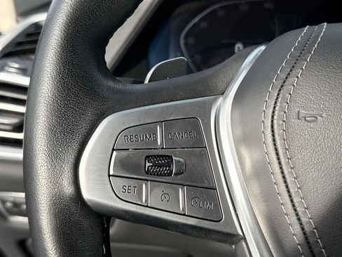 Used 2021 BMW X7 xDrive40i w/ Cold Weather Package image 18