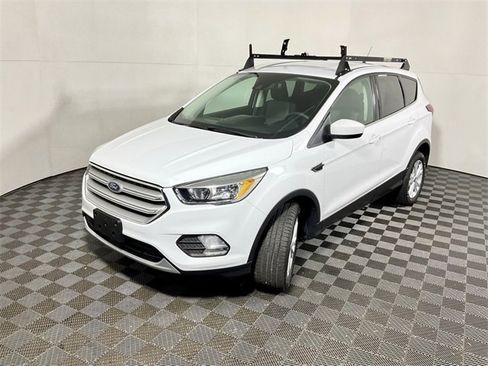 Used 2019 Ford Escape SE image 8