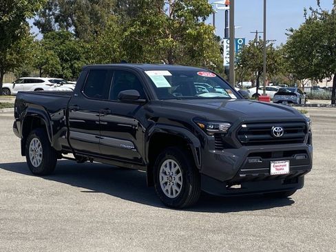 Certified 2026 Toyota Tacoma SR5 AWD/4WD image 45