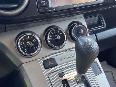 Used 2015 Scion xB 5dr Wgn Auto (Natl) FWD image 18