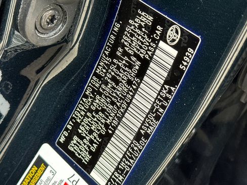 Used 2015 Toyota Camry SE FWD image 23
