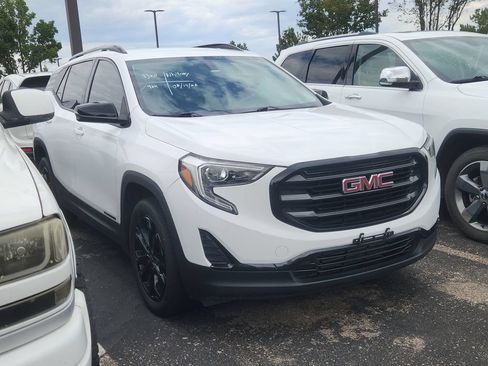 Used 2019 GMC Terrain SLE w/ Driver Convenience Package AWD/4WD image 1