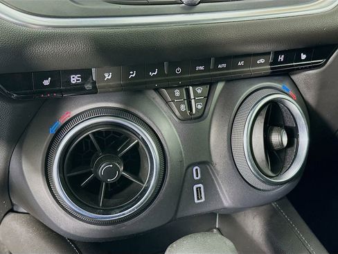 Used 2021 Chevrolet Blazer LT image 22