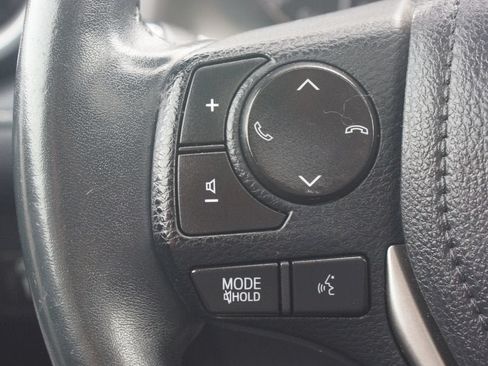 Used 2017 Toyota RAV4 Platinum w/ All Weather Liner Package AWD/4WD image 11