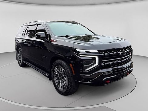 Used 2025 Chevrolet Tahoe Z71 w/ Z71 Off-Road Package AWD/4WD image 7
