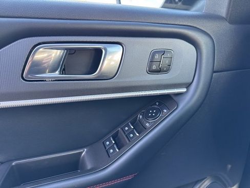 Used 2025 Ford Explorer ST-Line w/ Premium Package image 21